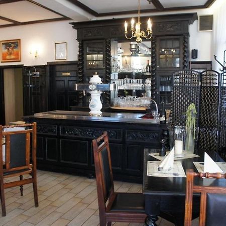 Hotel Reuterhaus Вісмар Екстер'єр фото