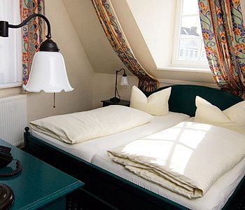 Hotel Reuterhaus Вісмар Екстер'єр фото